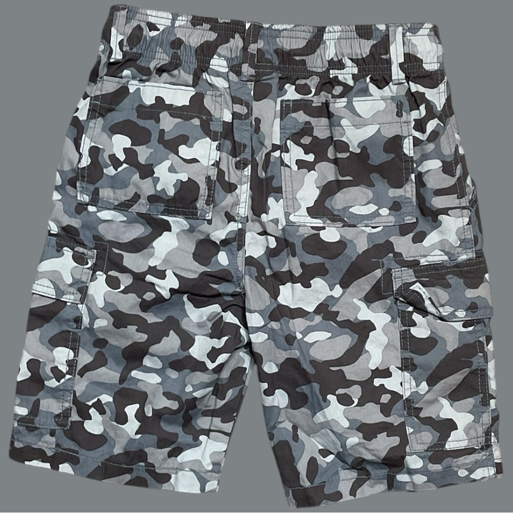 NWT Children's Place Black and Gray Camo Cargo Shorts - Picture 2 of 4